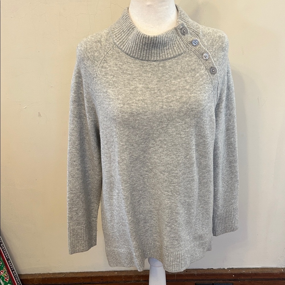Talbots Gray Button-Detail mock neck Women's Sweater Size LP EUC